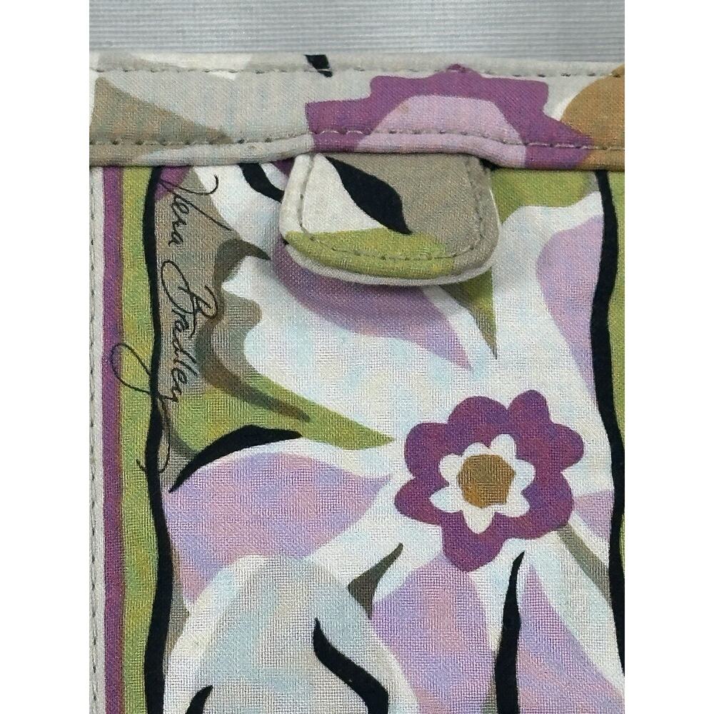 Vera Bradley Priscilla Pink Purse, Frame Bag, Soft Pink White Magnetic, Retired - Picture 2 of 16